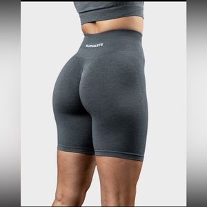 Like New 8” OG Alphalete Amplify Biker Shorts (Titanium)